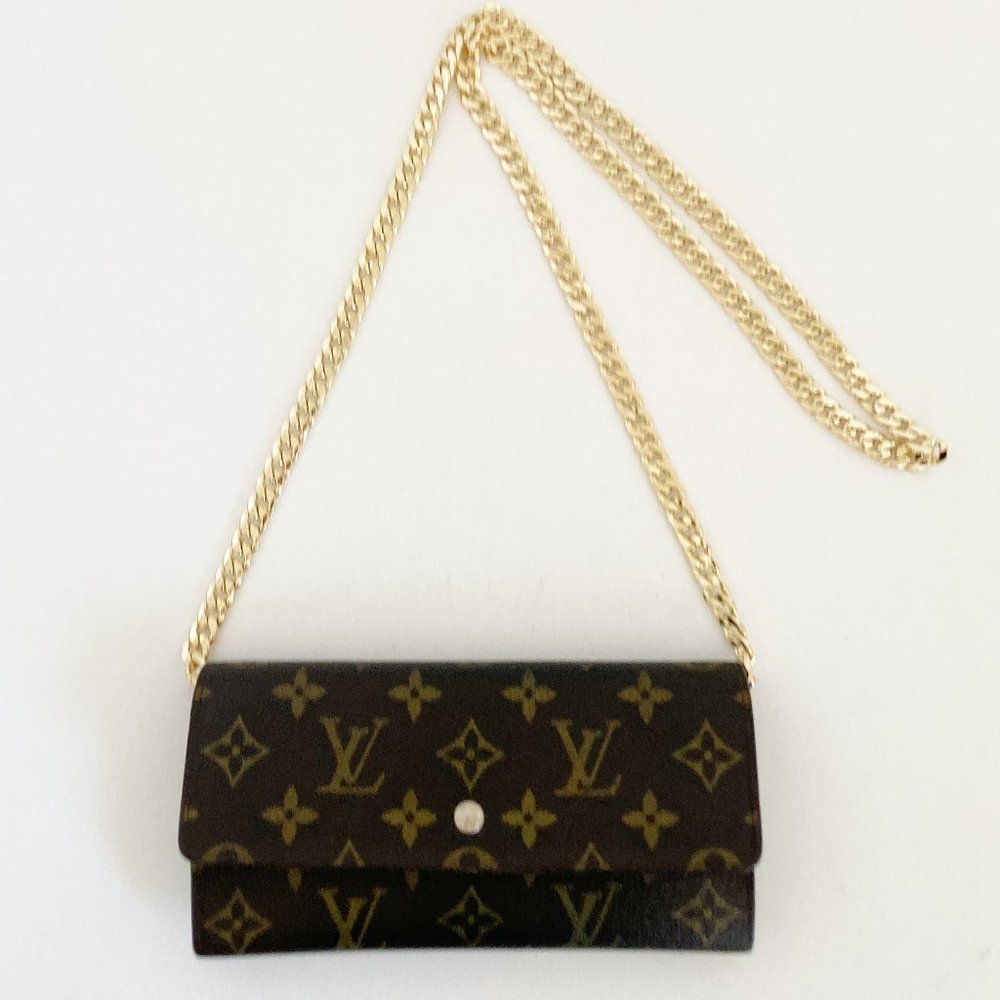 LOUIS VUITTON Vintage Monogram Sarah Wallet Brown